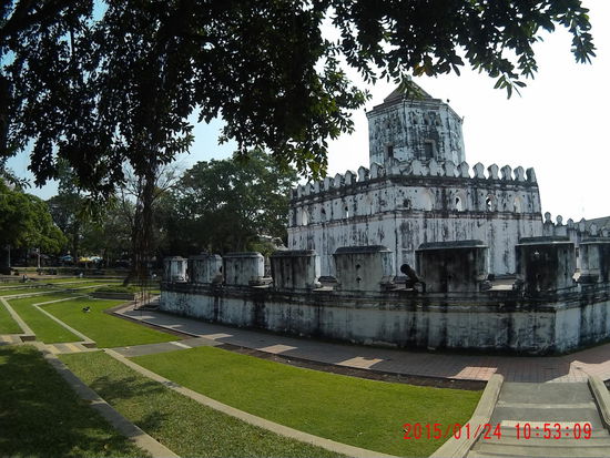 Phra Sumane Fortress