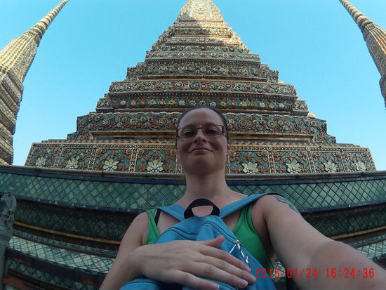 Ich hin genauso beeindruckt, wie ich aussehe... Schön wars im Wat Pho.