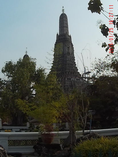 Erster Blick auf den Wat Arun