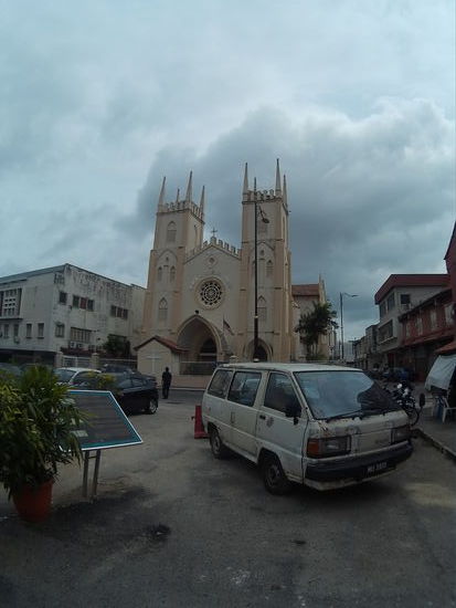 Ich weiß nicht, ob ihrs sehr, aber sie ist schief