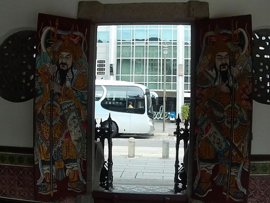 Und nochmal Kontraste zur modernen Welt...