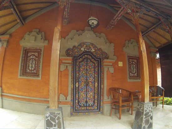 Leider nicht meine Tür, sondern die gegenüber