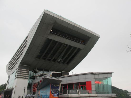 The Peak in the rain