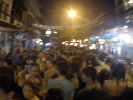 Hilfe, bloss noch raus aus den Teenie-Massen!