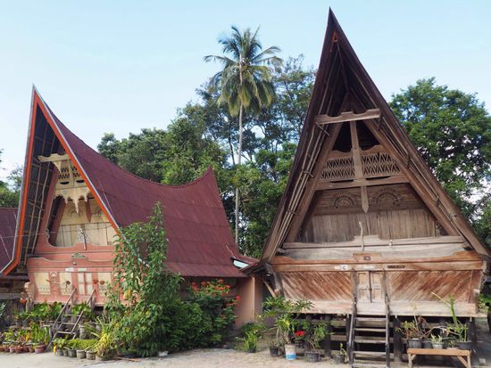 bewohnte Batak-Häuser