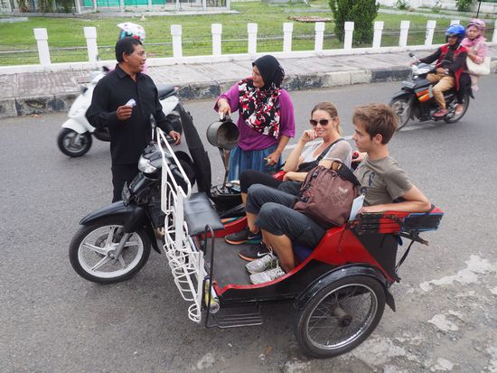 Roland passt da noch locker rein 