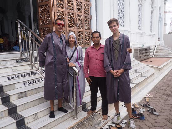 Wir sehen doch gut aus - kein Wunder, dass alle ein Foto mit uns wollen!