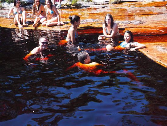 "Coca Cola Pools" speisen den Wasserfall... einladend 