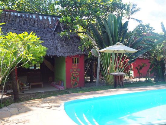 Traumhafter Tropengarten und jeden Morgen typisches bahianisches Frühstück mit Manioc, Kochbananen, Kuchen,...