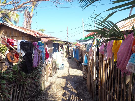 Fischerdorf - Handwäsche ist auf der Tagesordnung