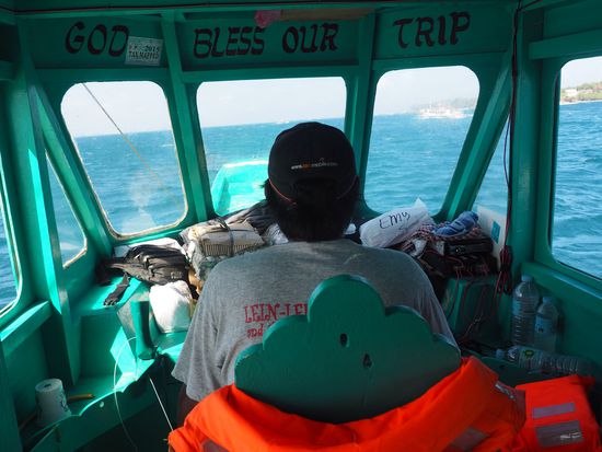 ...hier befinden wir uns noch in ruhigem Gewässer - beim Wellengang war uns nicht nach Fotos 