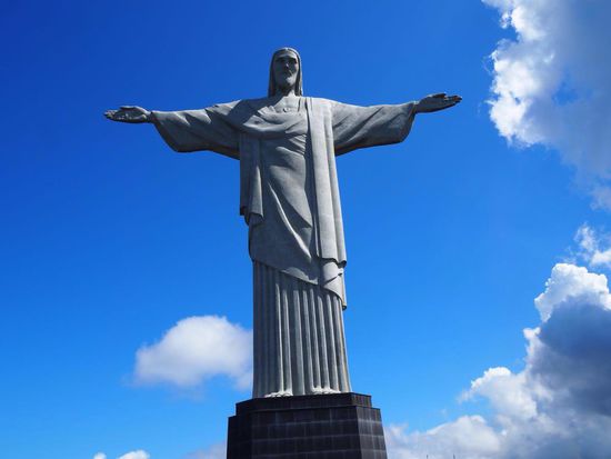 Cristo Redentor mit 38 m Höhe