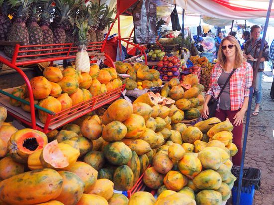 Papaya in allen Sorten und Größen - sehr lecker 