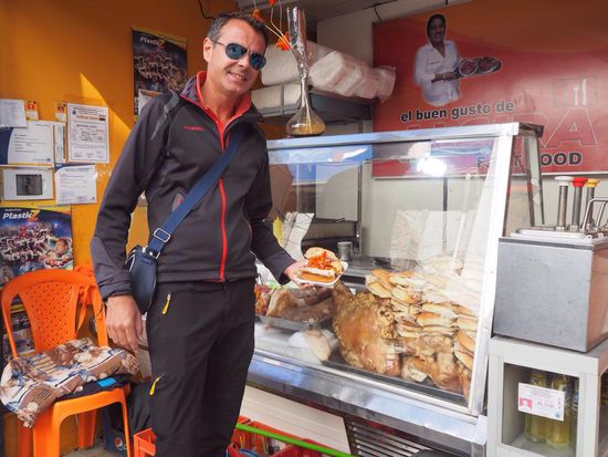 Der "Schweinebraten-Burger" muss gekostet werden - sehr lecker!