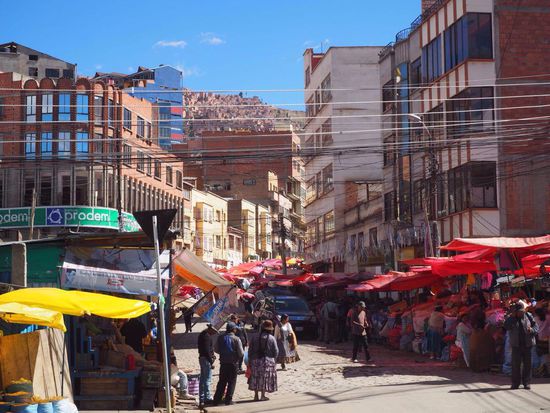 typisches Stadtbild im Zentrum von La Paz