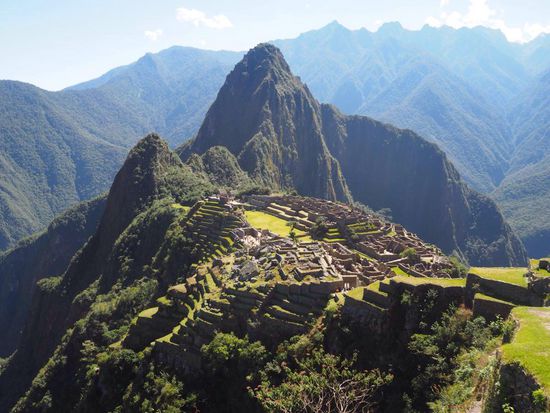 Machu Picchu mit Wayna Picchu im Hintergrund