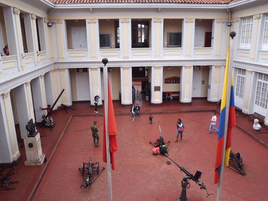 Militär-Museum... eher zufällig, da wir eigentlich ins Polizei-Museum wollten 