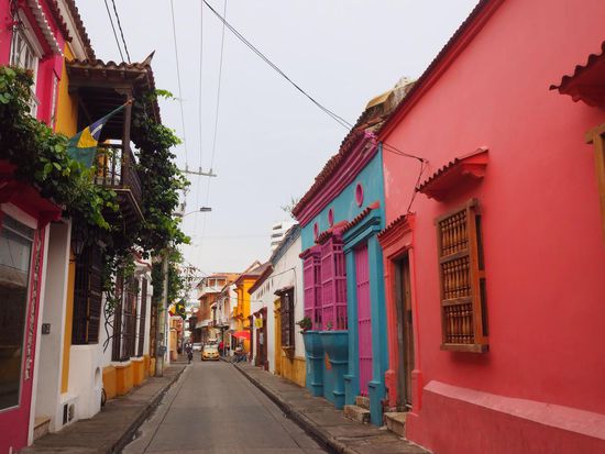 Typische Gasse in Cartagena's Altstadt
