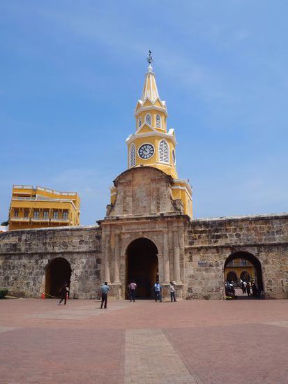"Puerta del Reloj" - das Haupttor der Stadtmauer in die Altstadt