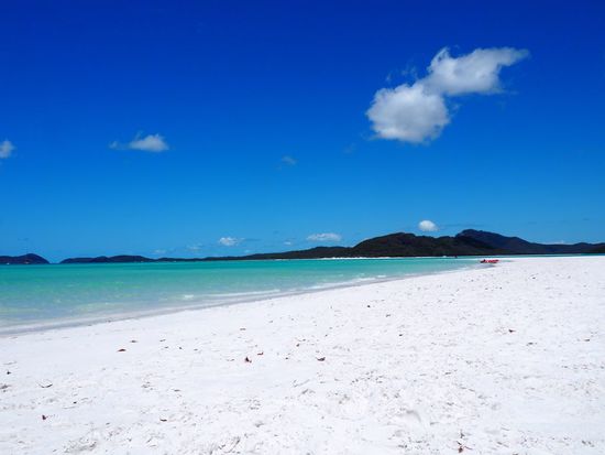 Whitheaven Beach mit dem weißesten Korallensand!