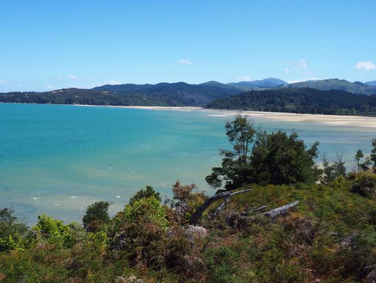 Von hier oben sieht das Meer gar nicht so rau aus, doch kein einziges Boot hat den Rückweg geschafft 