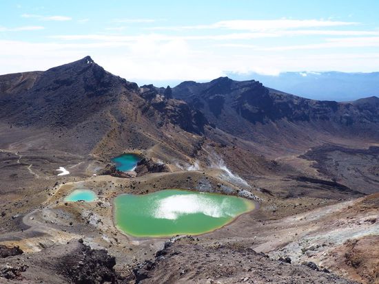 herrlicher Blick auf die "Emerald Lakes"