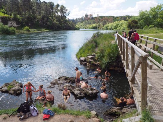 Badespaß direkt im Waikato River 