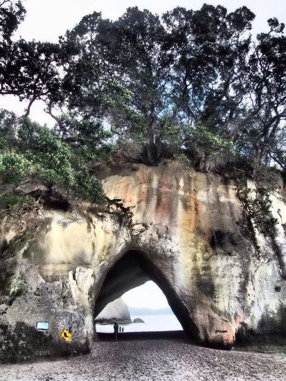 mächtiger Steinbogen