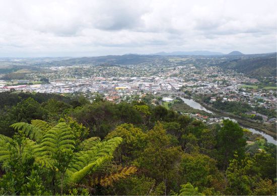 Blick auf Whangarei vom Mt. Parihaka