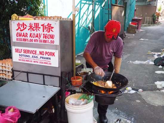 Hier gibt's die besten "Char Koay Teow" - immer frisch zubereitet!