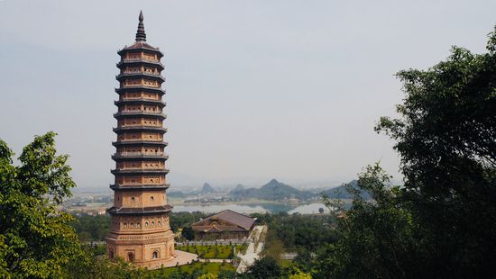 Relics Stupa Tower – höchste Stupa in Asien