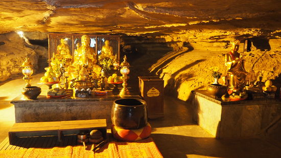 Bai Dinh Ancient Pagoda – Pagode in einer Grotte aus dem 12. Jahrhundert