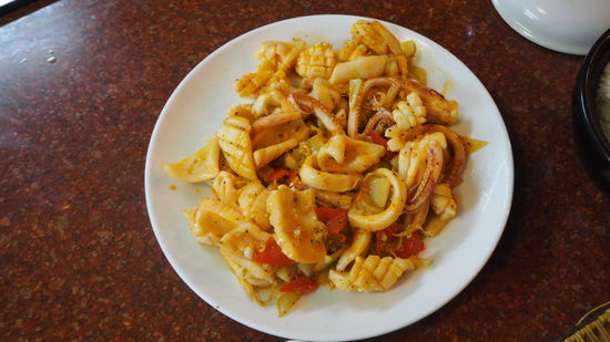 Squid stir fried with lemongrass &amp; chilli