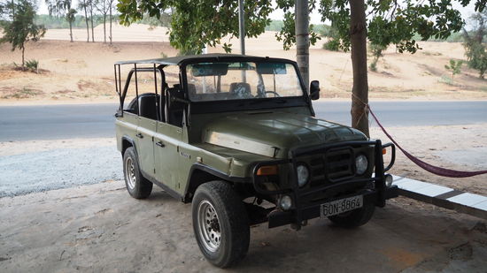 10 Leute in einem Jeep - alles geht 