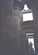 Die große Säulenhalle im Karnak-Tempel.