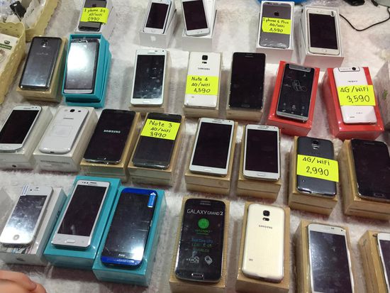 Nachgebaute iPhones für unter 100 EUR