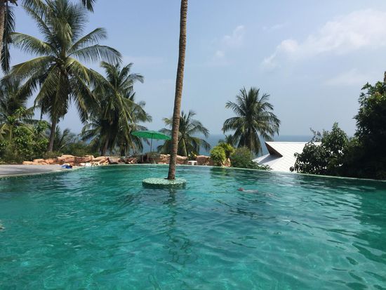 Der hintere, größere Pool