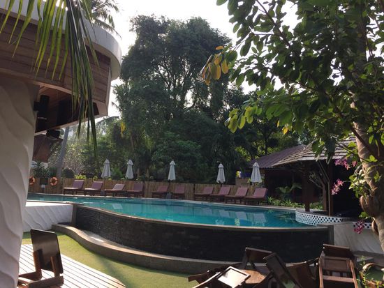 Der 2. Pool mit Pool-Bar