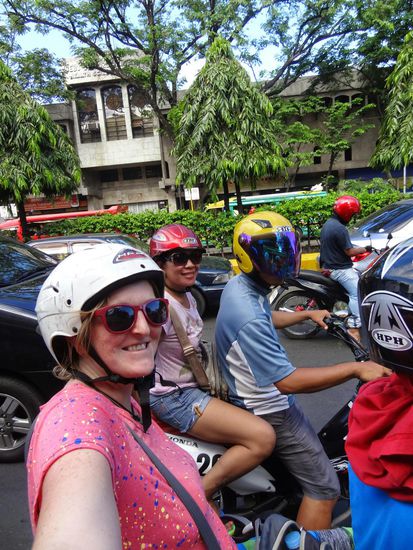 Am Moto - hier sogar mit Helm