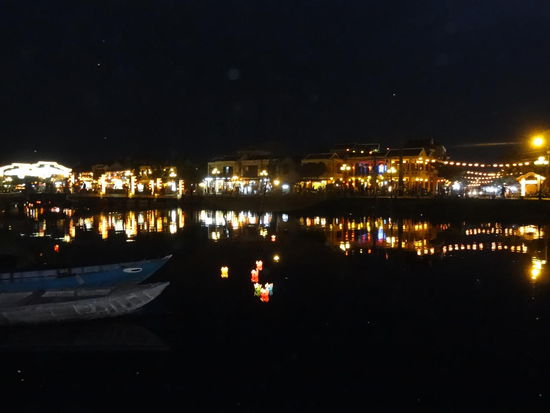 Hoi An - ein Lichtermeer bei Nacht