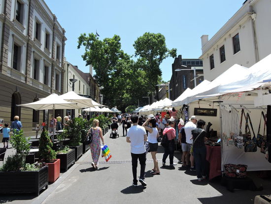 Kunstmarkt im Viertel "The Rocks"