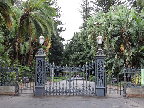 Eingang zum Botanischen Garten