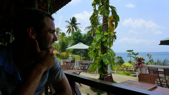 ...des Luxusresorts. Wir gönnten uns gleich mal einen leckeren Eiskaffee mit Ausblick inklusive 