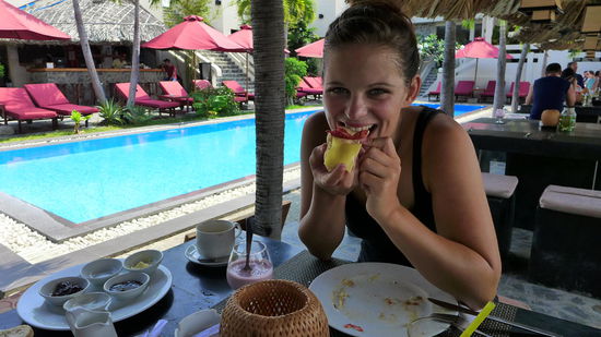 Hervorragendes Frühstück! Salamie, Käse, Kaffee, Orange Juice, Marmelade, selbst gebackenes Baguette, Spiegeleier/Rühreier oder Omelette mit Bacon und Joghurt...alles, was das westliche Herz begehrt