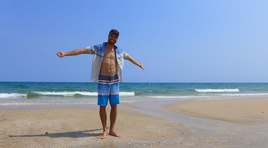 Der Strand ist in Mui Ne ein Paradies für Kitesurfer. Tobi erkundigte sich und musste feststellen, dass es einen Monat im Jahr gibt, in dem keine Wellen sind...und wir genau diesen erwischt hatten!