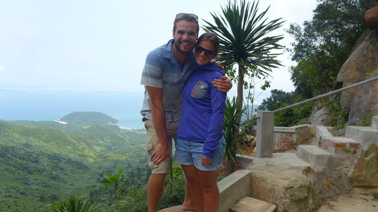 Am höchsten Punkt...hier wurde es gleich etwas kühler, das wohl unserem Roller auch nicht ganz gepasst hat 