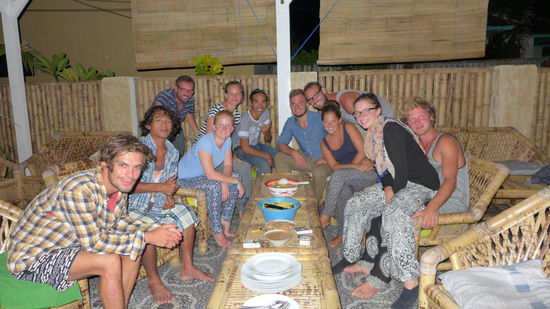 Indonesischer Kochabend...wenn die Vermieter für die Backpacker kochen 
