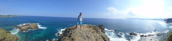 Tanjungan Beach, Klippen