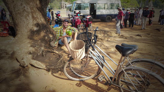 Da hat man sich schon mal eine Auszeit und eine kühle Kokusnuss verdient. 