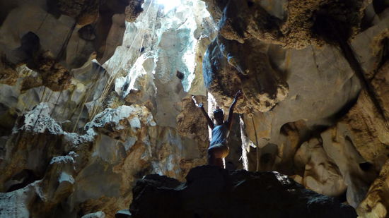 Im unteren Teil der Tempelhöhle
